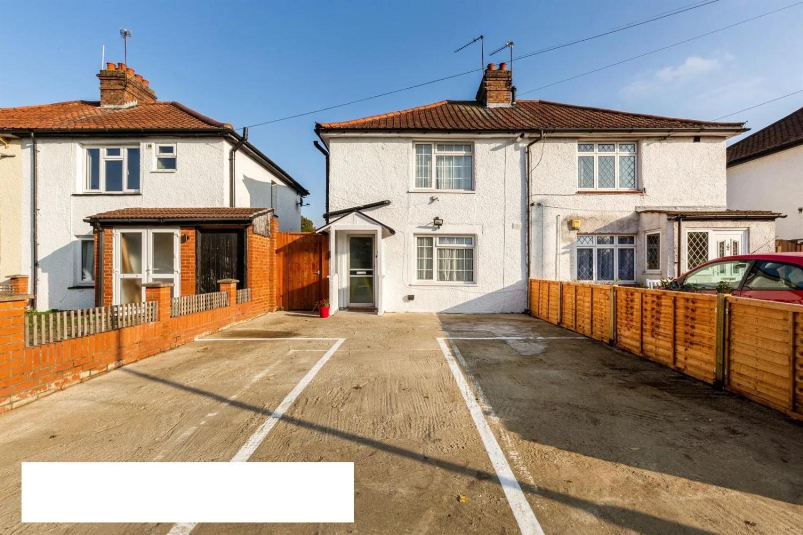 Cosy Private Flat In London, Free Parking On Premise Apartment Carshalton Exterior photo